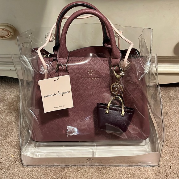 Cute purse just not my style - Picture 1 of 2